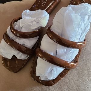 New without Box women slides us 7 Brown